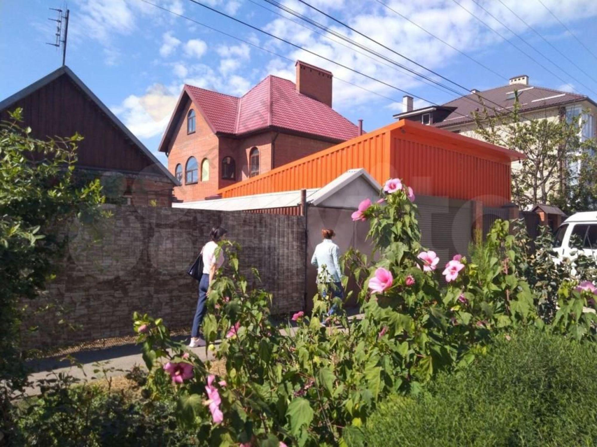 Купить дачу, дом, коттедж за 17 900 000 рублей на 1 Мая ул, 233