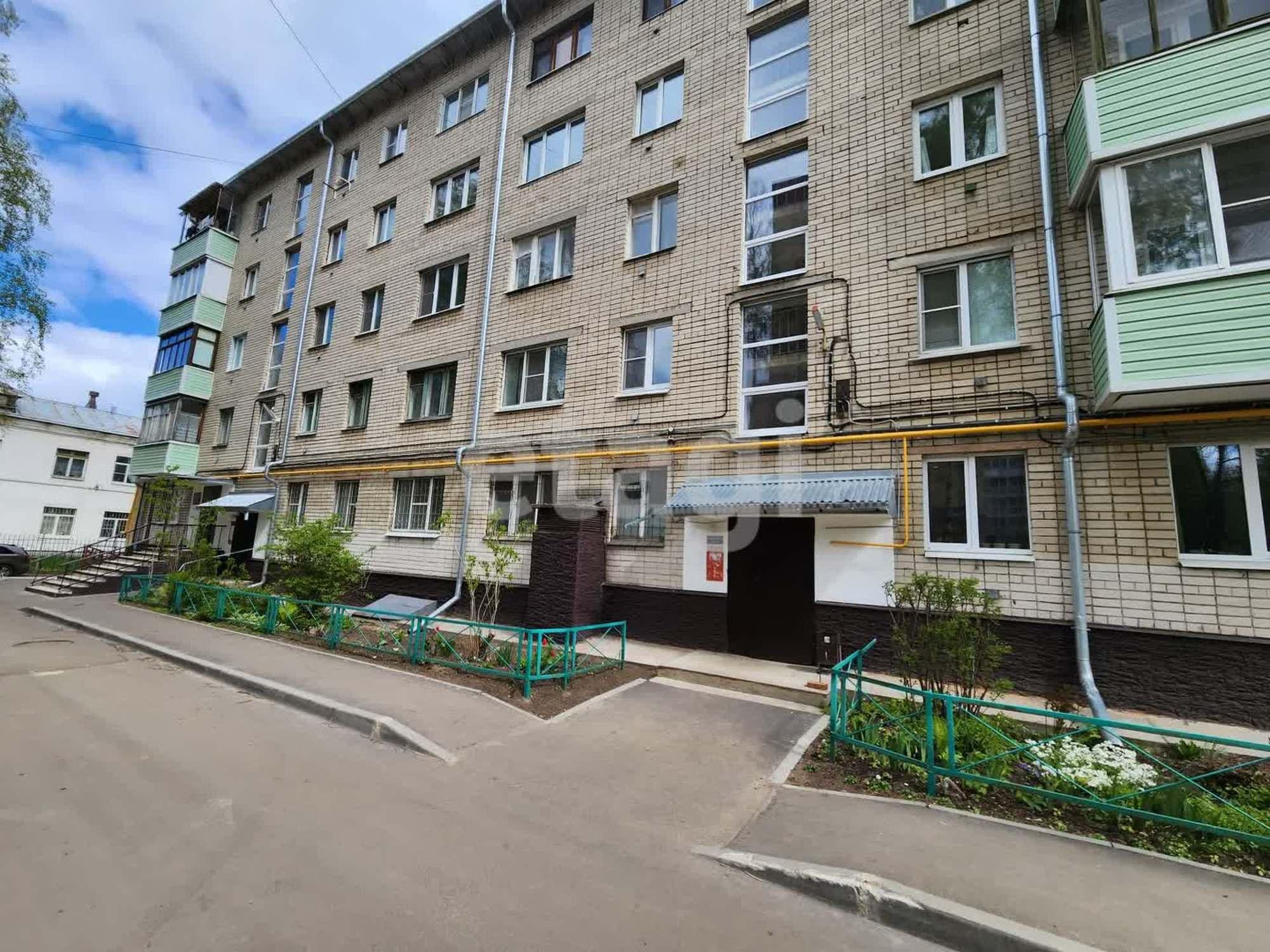 Купить квартиру за 2 500 000 рублей на Голубкова, 14