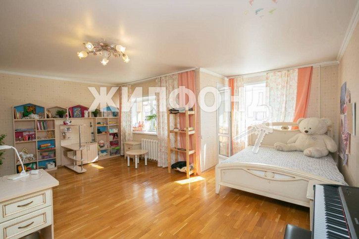 4-комн квартира Павловского улица, д.5