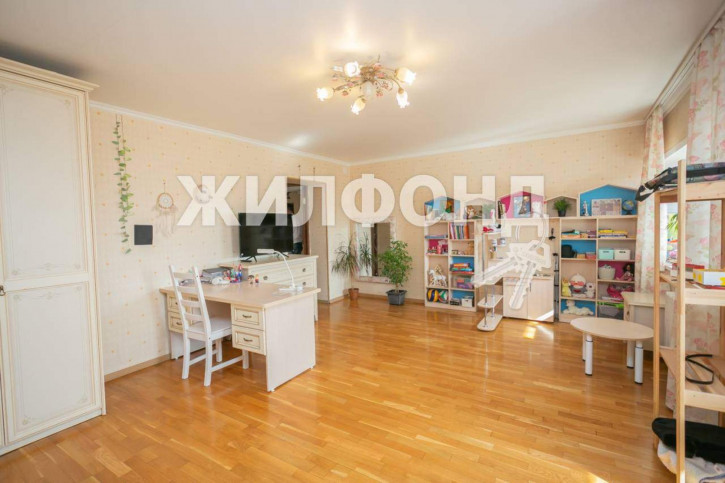 4-комн квартира Павловского улица, д.5