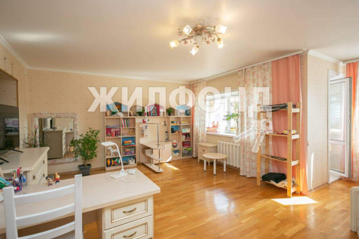 4-комн квартира Павловского улица, д.5