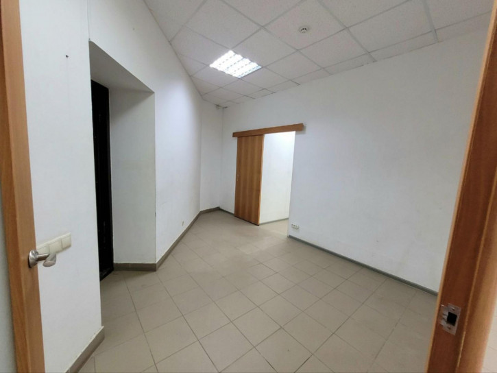 Офис ул 22 Партсъезда, 182