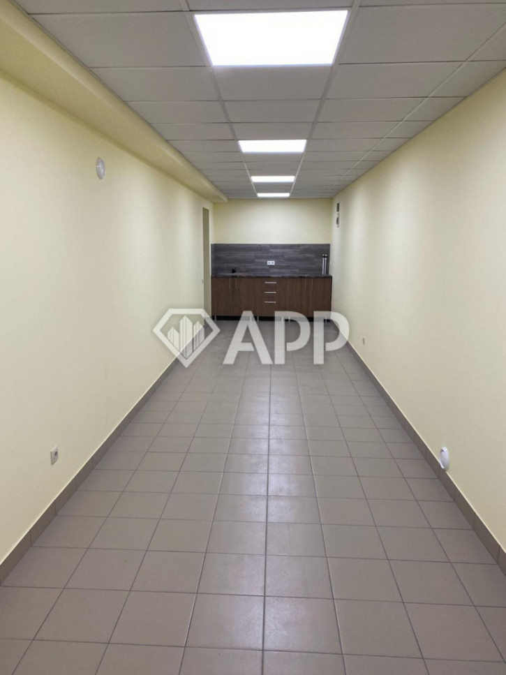 Торговое помещение ул Новороссийская, 75