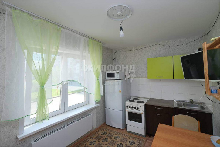 1-комн квартира Титова улица, д.266
