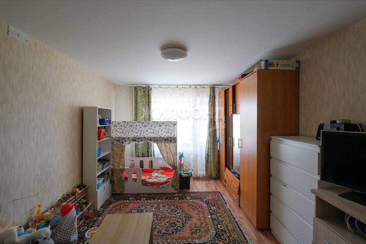 1-комн квартира Титова улица, д.266
