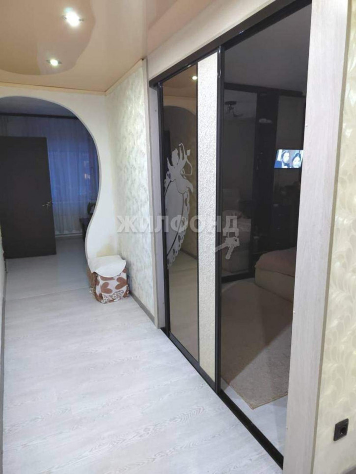 3-комн квартира 8 Марта улица, д.1а