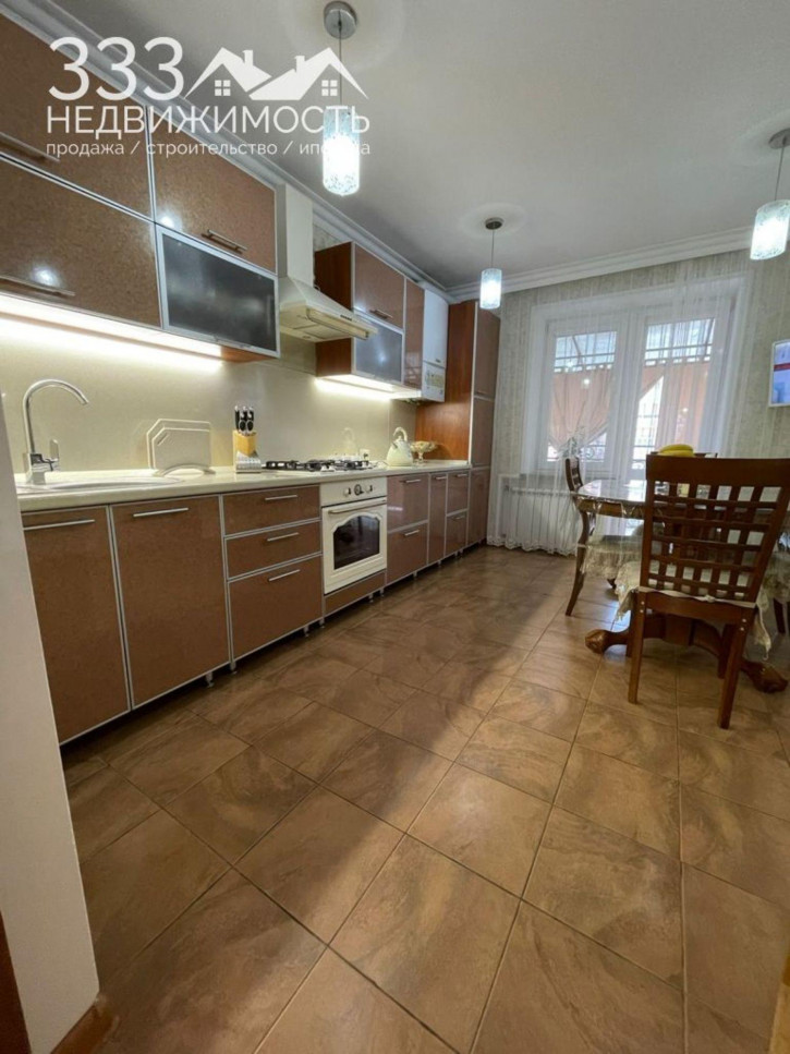 3-комн квартира Владикавказская ул, 71К3