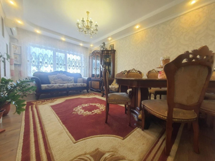 3-комн квартира СЕВЕРНАЯ ЗВЕЗДА улица, 10