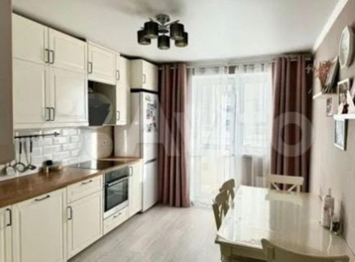 3-комн квартира половинко улица, 101