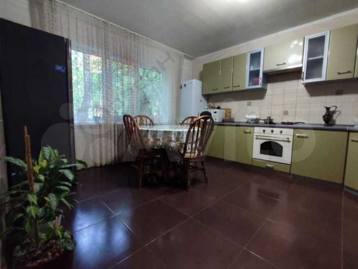 4-комн квартира Красных Партизан ул, 73