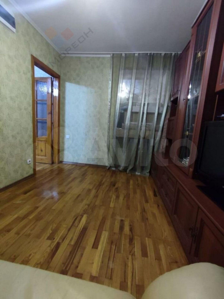 4-комн квартира Красных Партизан ул, 73