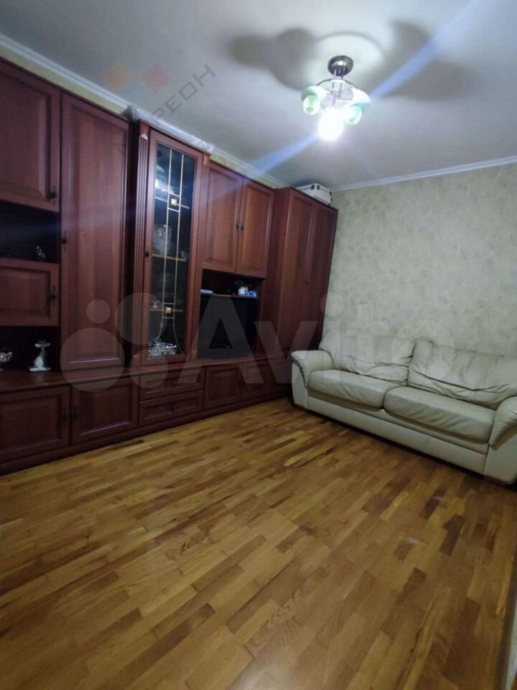4-комн квартира Красных Партизан ул, 73