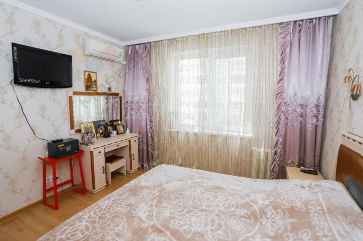 3-комн квартира Красных Партизан ул, 4/4