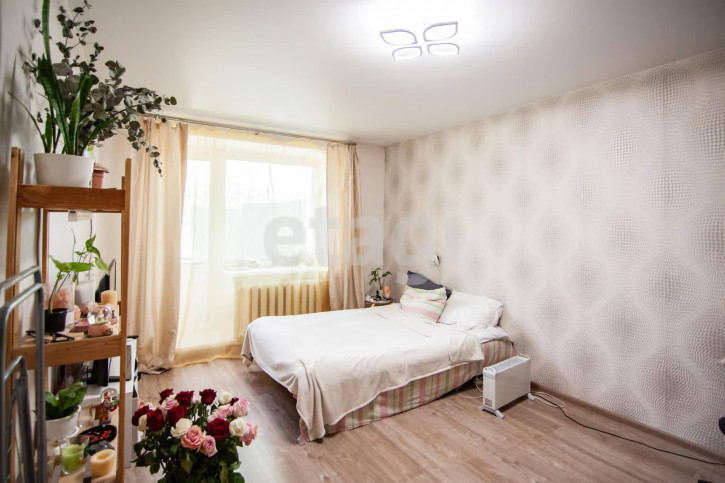 1-комн квартира Новосельская, 15