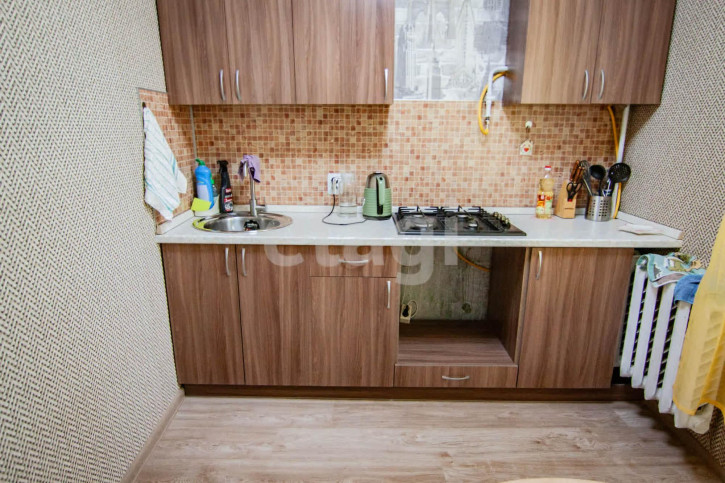 1-комн квартира Новосельская, 15