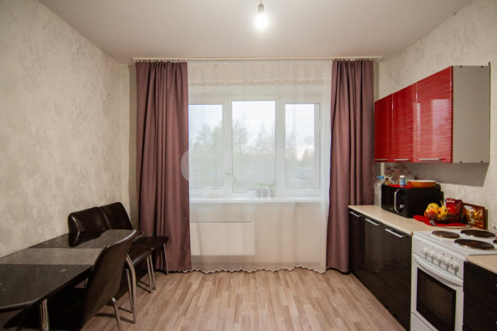 3-комн квартира Олега Юрасова, 1