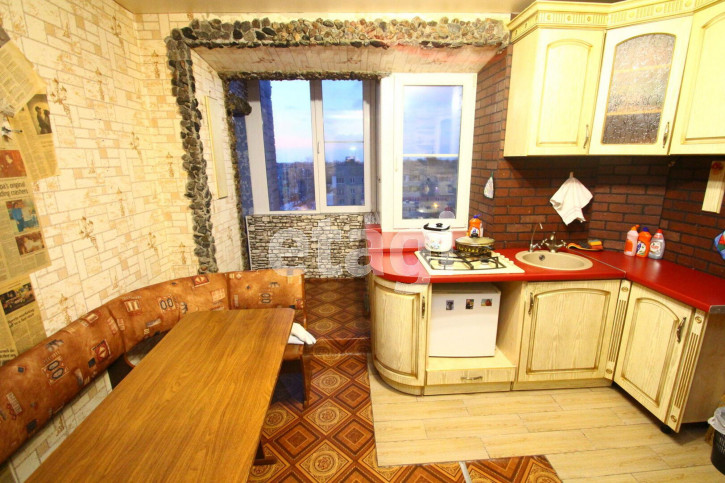 2-комн квартира Индустриальная, 32