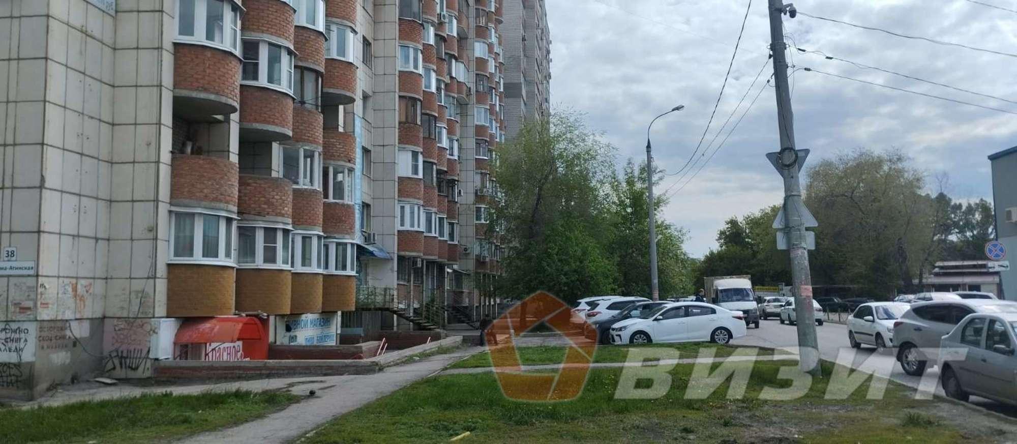 Сдать торговое помещение за 60 000 рублей на Алма-Атинская улица, 38