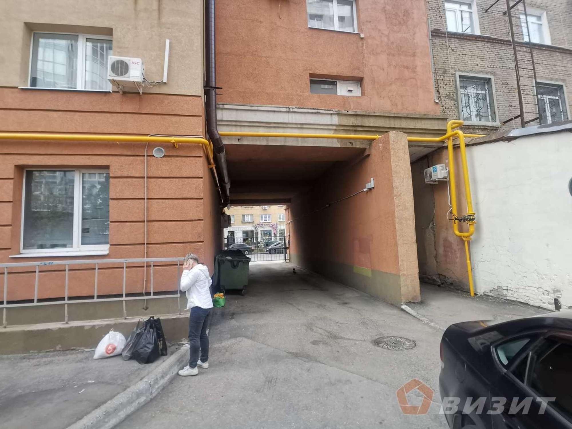 Купить торговое помещение за 26 780 000 рублей на Галактионовская улица, 106а