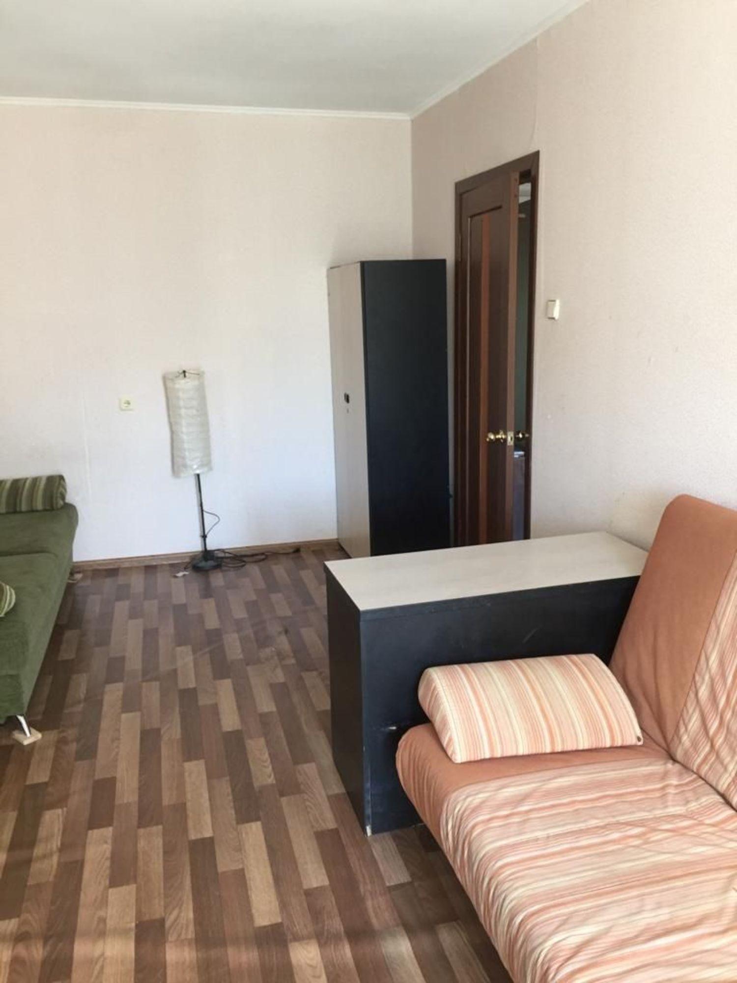 Сдать квартиру за 10 000 рублей на Революционная ул, 30