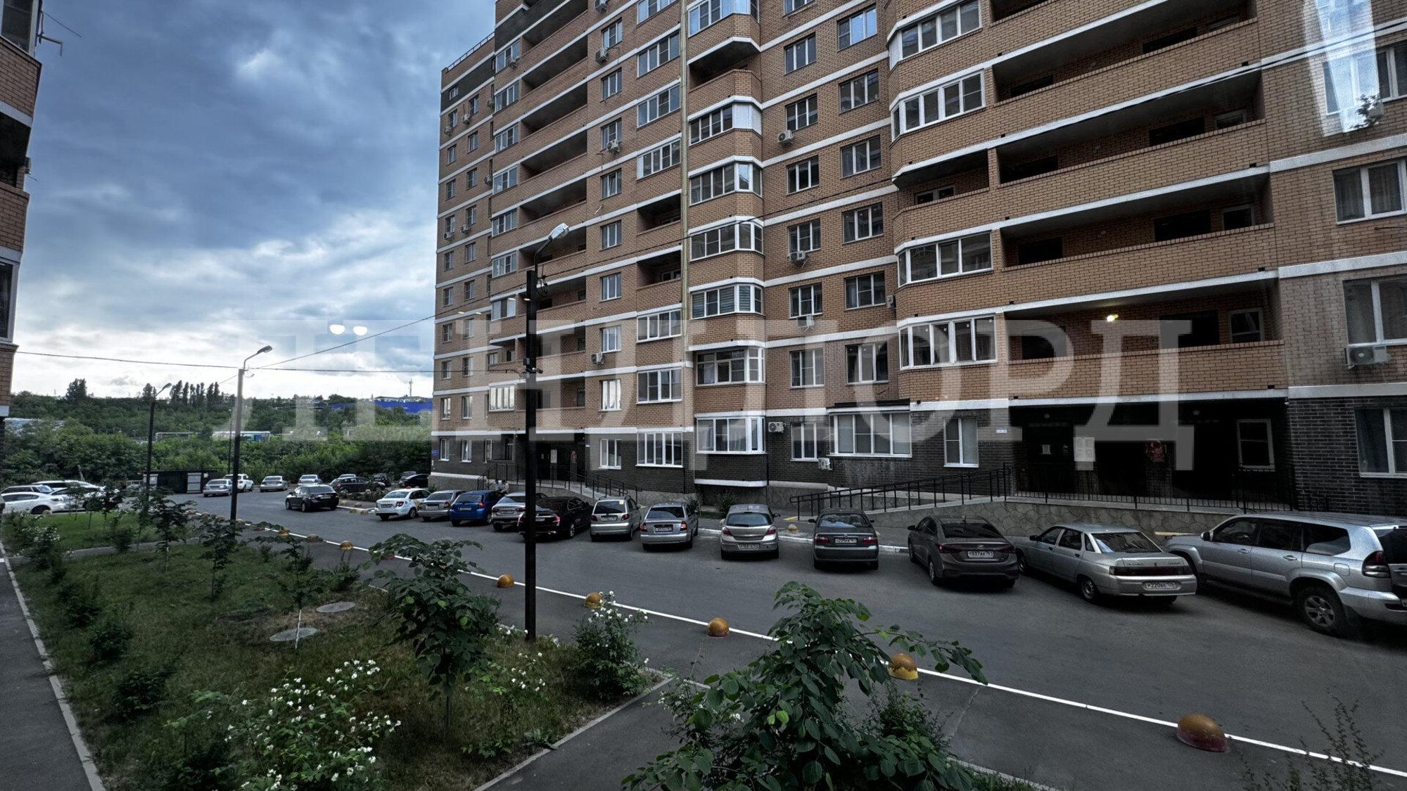 Купить квартиру за 6 850 000 рублей на бульвар Комарова, 1Ес4