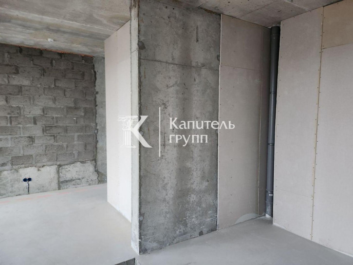 4-комн квартира улица Газовиков, 44