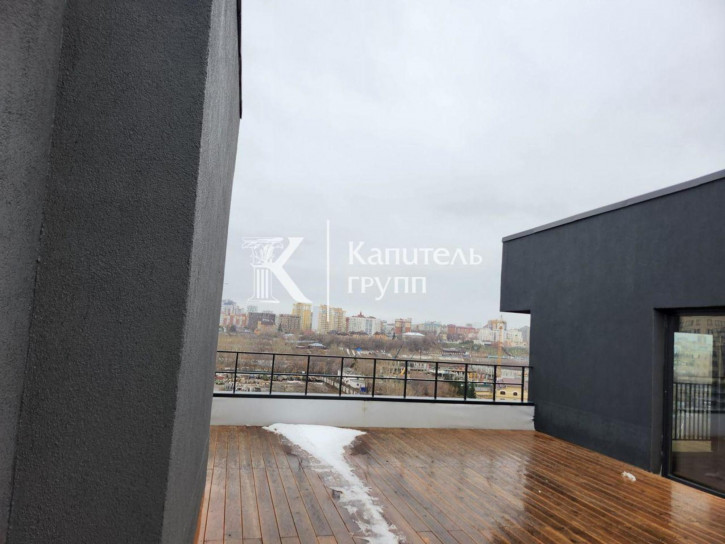 4-комн квартира улица Газовиков, 44