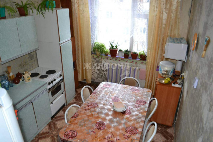 4-комн квартира Солнечногорская улица, д.1