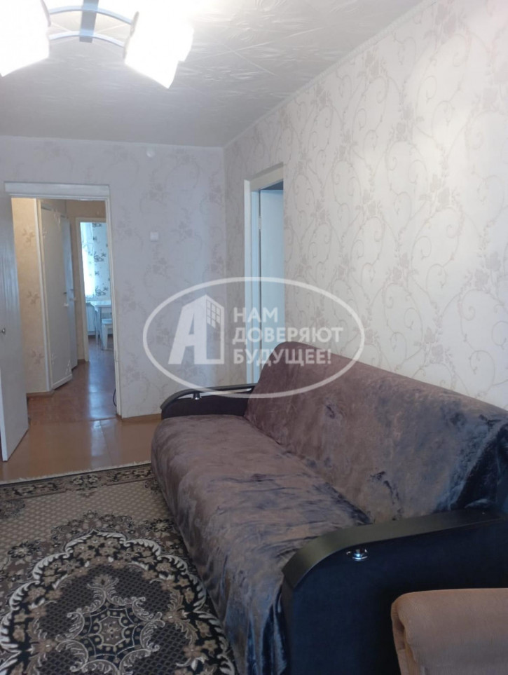 3-комн квартира Октябрьский проспект, 8