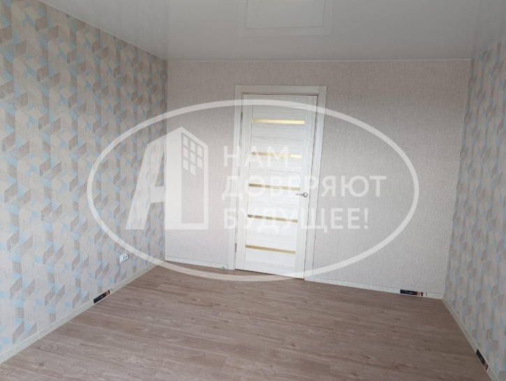 3-комн квартира улица Космонавтов, 11