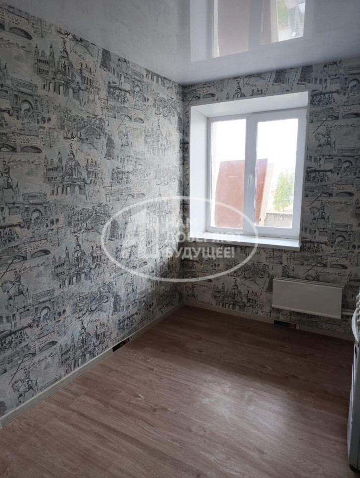 3-комн квартира улица Космонавтов, 11
