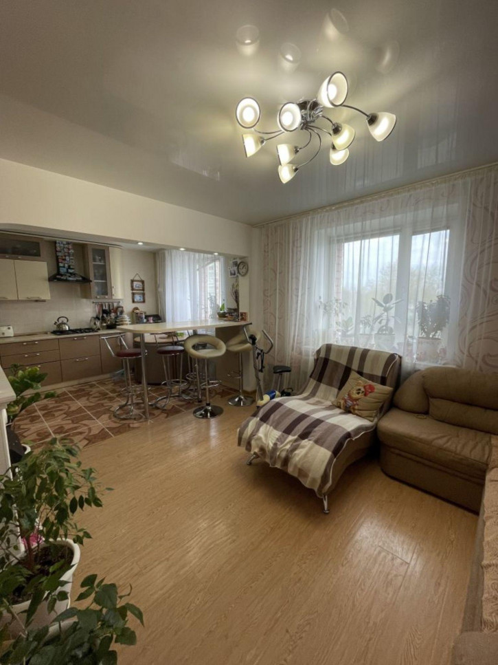 3-комн квартира улица Сергея Преминина, 4