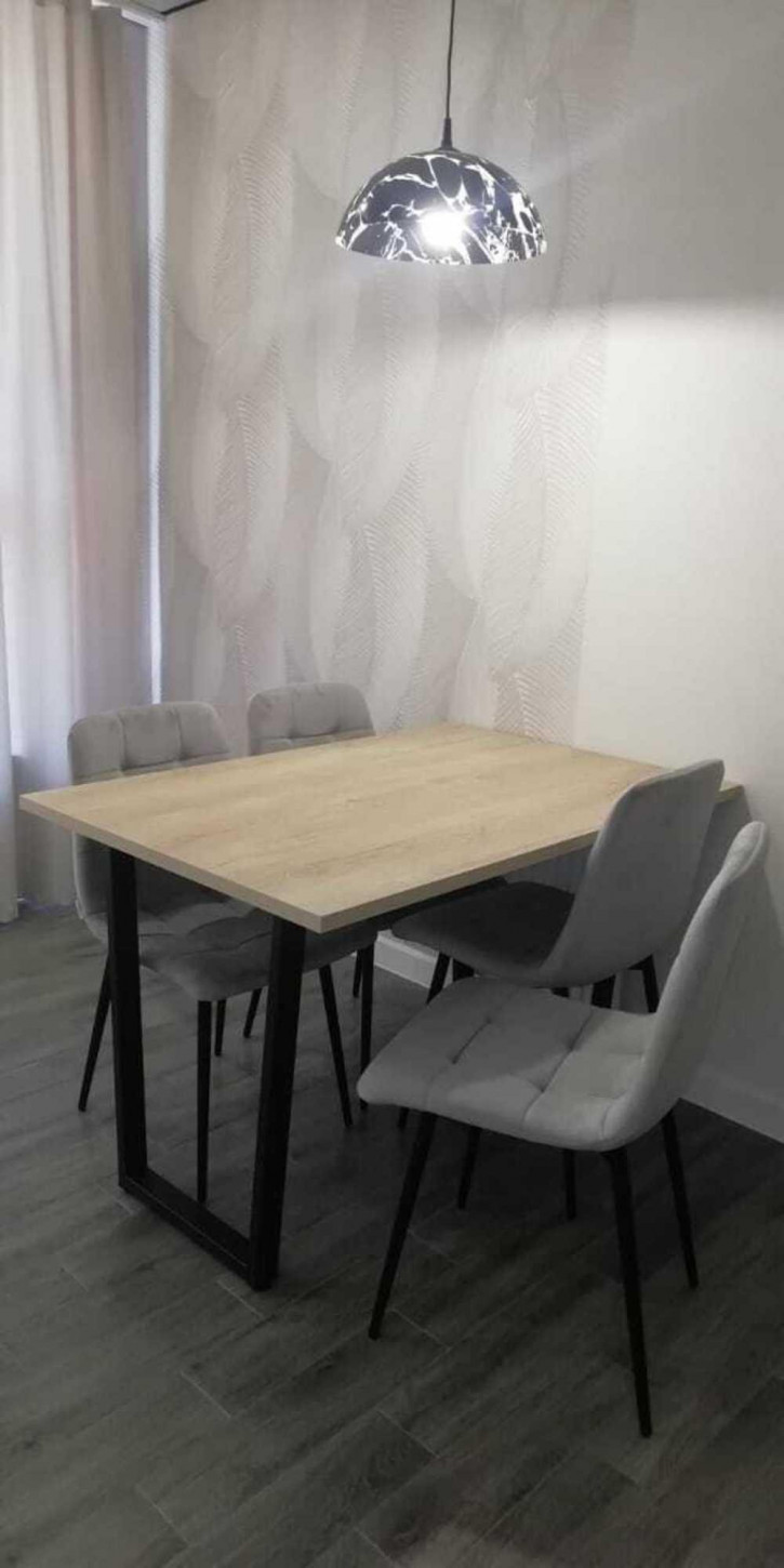 2-комн квартира улица Крылова, 13к1