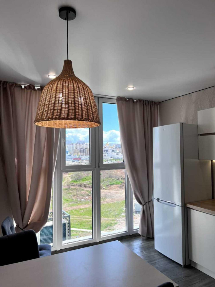 2-комн квартира улица Крылова, 13к3