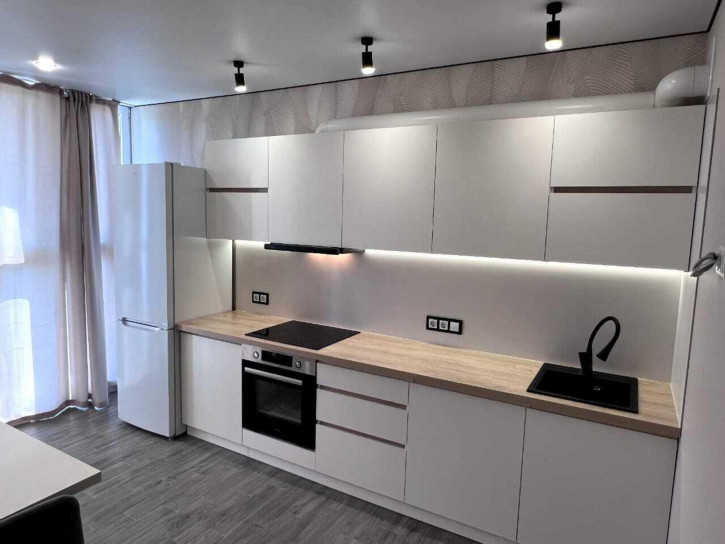 2-комн квартира улица Крылова, 13к3