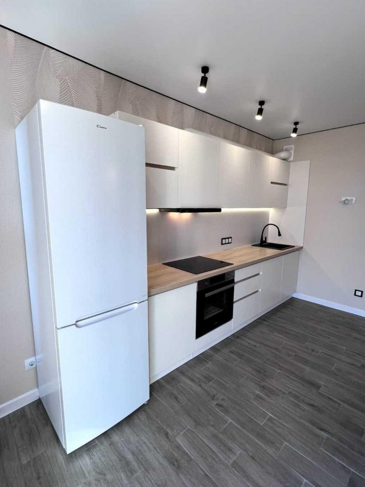 2-комн квартира улица Крылова, 13к3
