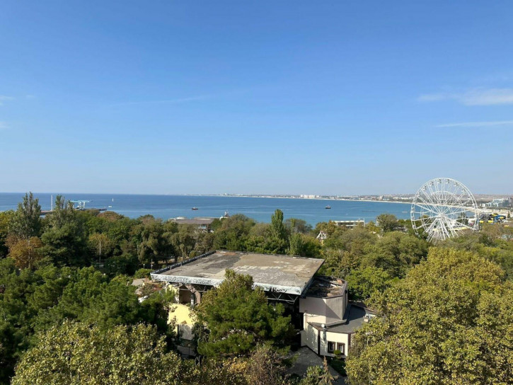 3-комн квартира улица Горького, 2Б