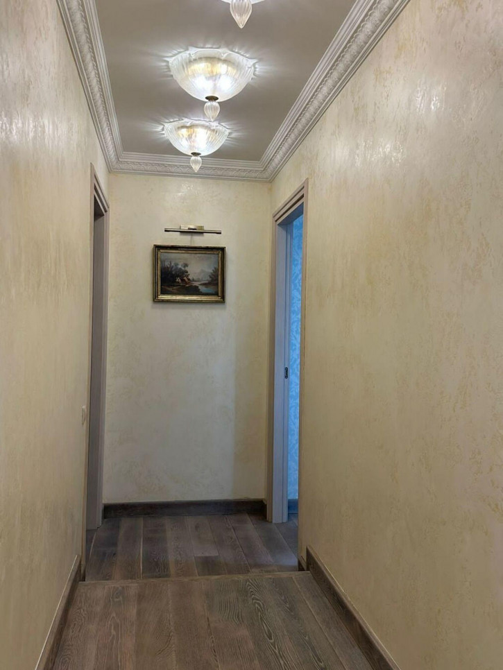 3-комн квартира улица Горького, 2Б