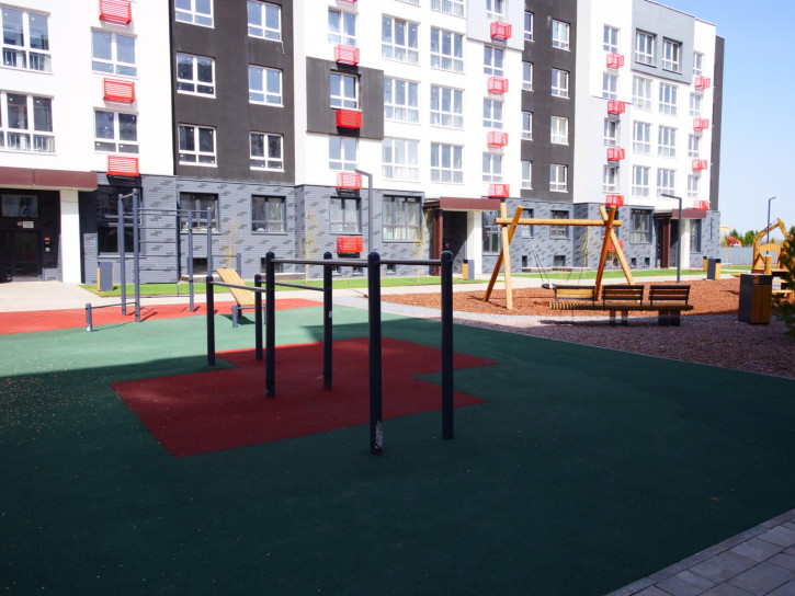 2-комн квартира в новом доме улица Ивана Спатара