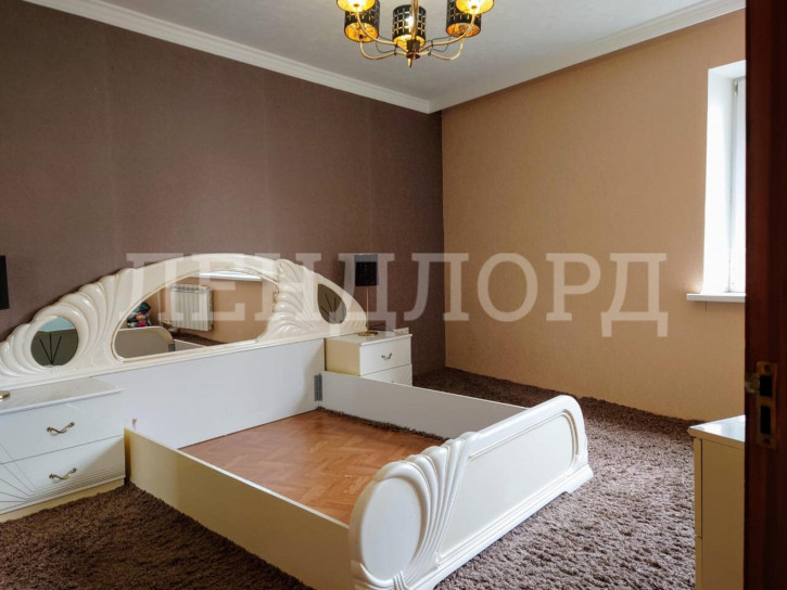 3-комн квартира проспект Королёва, 23А