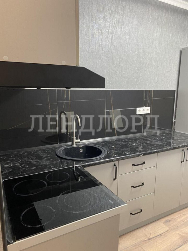 1-комн квартира проспект Соколова, 68с2