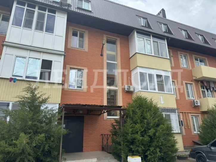 3-комн квартира Космическая улица, 3/1
