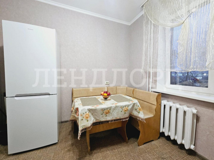 1-комн квартира проспект Космонавтов, 34А