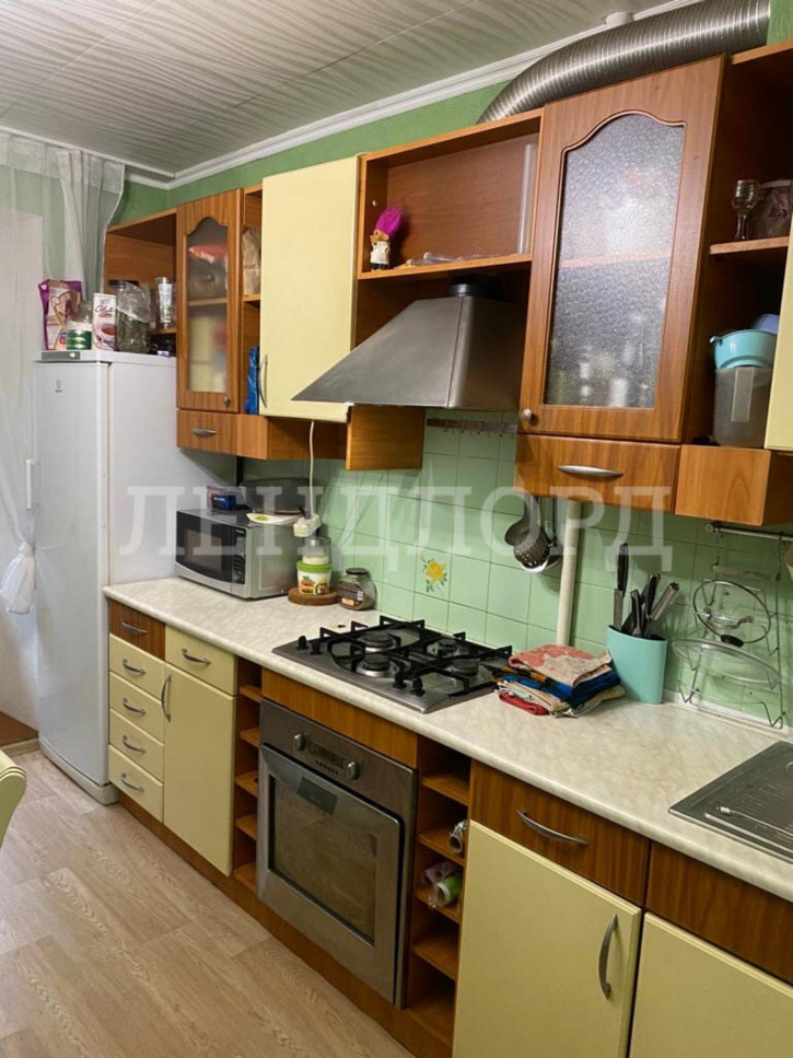 3-комн квартира Металлургическая улица, 29/3