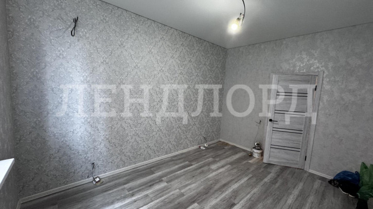 2-комн квартира бульвар Комарова, 1Ес4