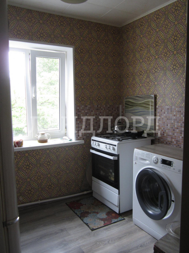 2-комн квартира проспект Стачки, 182/2