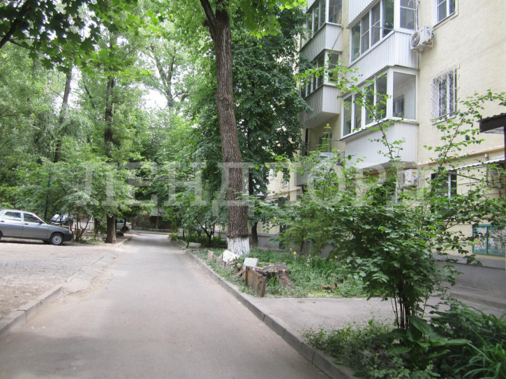 2-комн квартира проспект Стачки, 182/2