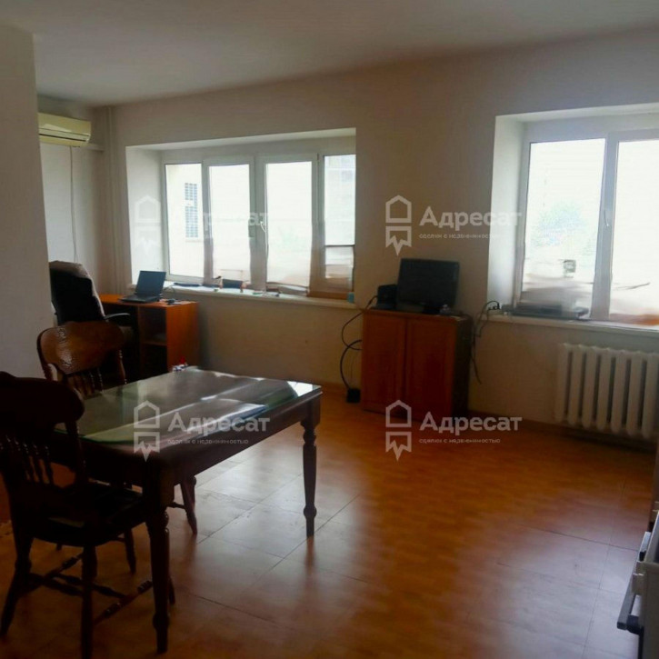 4-комн квартира бульв. Энгельса,  д.26а
