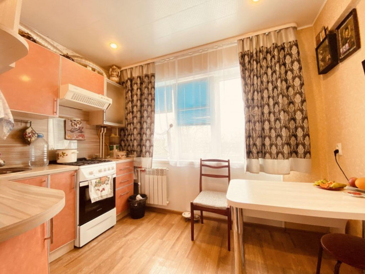 2-комн квартира Парковая ул, 6