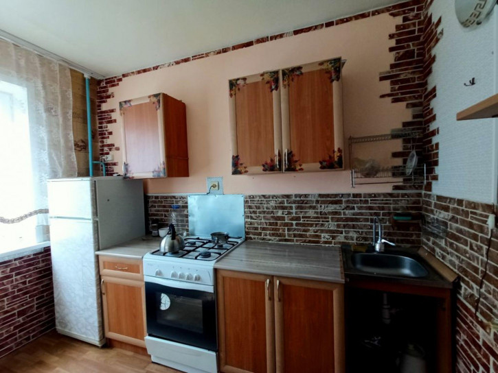 2-комн квартира Молодежная ул, 8